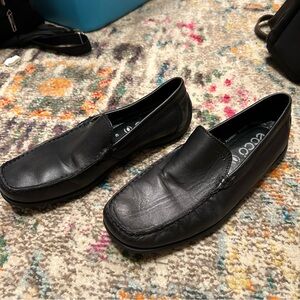 Ecco men’s casual driving loafers black size 12. Arch support & cushioned!